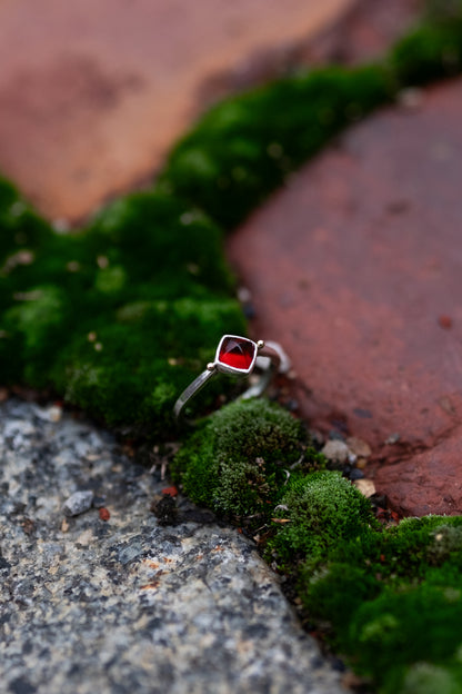 Candy Apple Ring Size 6 1/2