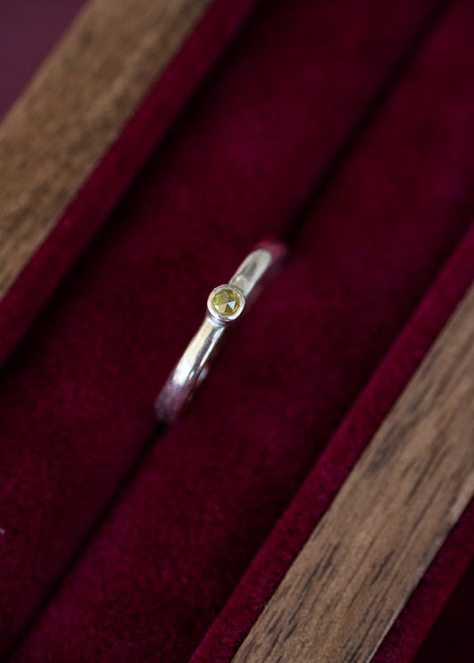 Noor Ring Size 8
